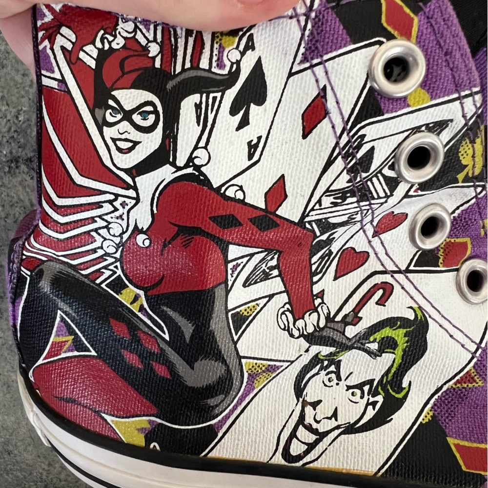 Ltd Edition Converse Harley Quinn Joker DC Chuck Taylor Mens 7 Womens 9 Purple - Picture 9 of 16